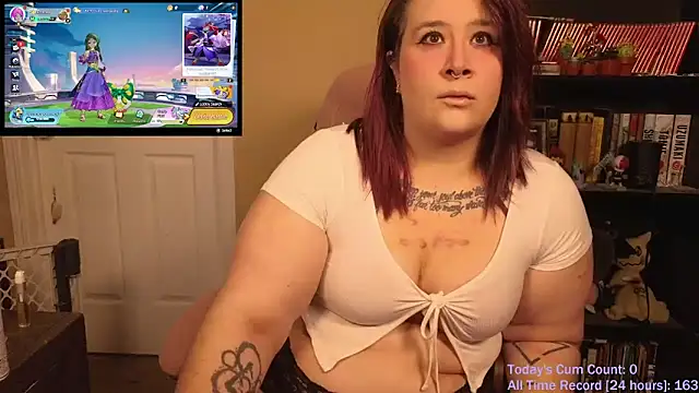 Snapshot of VioletNova chatting on February 2026 03:08:02 PM VioletNova online show from February 2026 03:08:02 PM