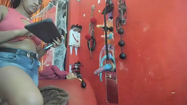 emma morgan 1 online show from November 2025 11:44:01 AM