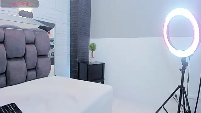 jade heartt online show from March 2025 10:17:02 PM