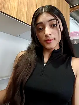 Valen Person online show from November 2025 04:07:02 PM