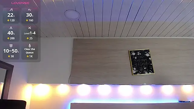 Cristal Velle online show from October 2025 12:24:02 PM