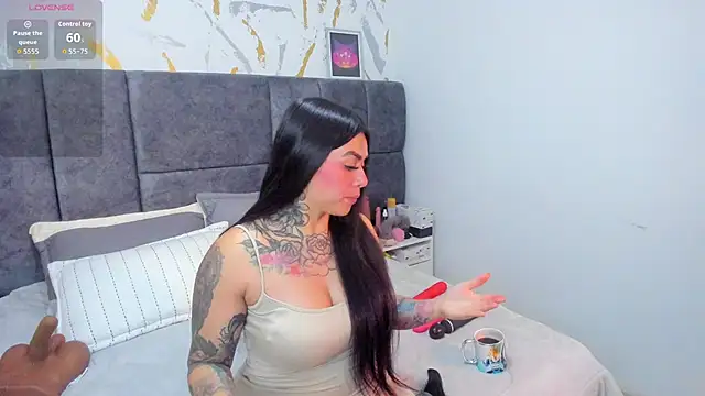 Cristal Velle online show from February 2026 12:50:02 PM