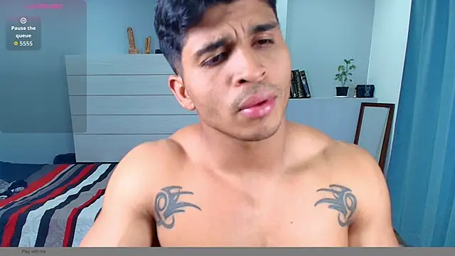 Apolotherock online show from November 2025 09:03:01 PM