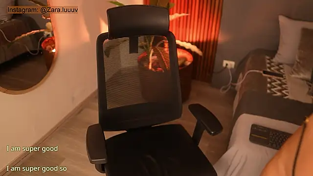 ZaraLuuv online show from September 2025 03:55:02 PM