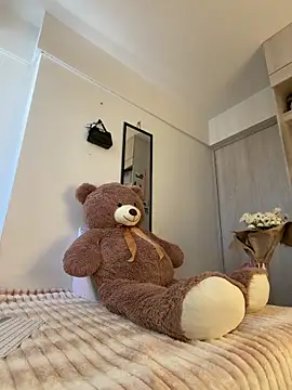 ZaraLuuv online show from February 2026 07:48:01 PM