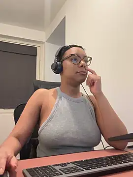 Melia Rayne online show from February 2026 12:09:02 PM