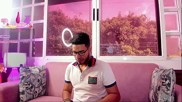 ETHAN DRAVEN online show from September 2025 08:00:02 PM