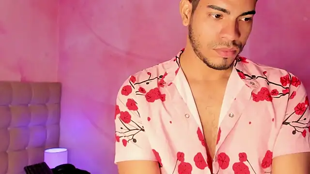 ETHAN DRAVEN online show from October 2025 07:34:01 PM