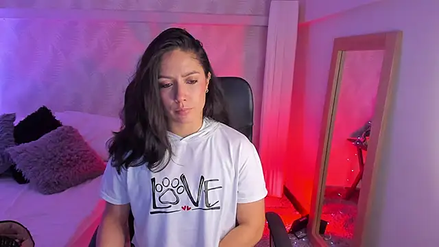 Snapshot of isabella_winkler chatting on March 2025 07:59:02 PM isabella winkler online show from March 2025 07:59:02 PM