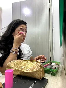 Snapshot of isabella_winkler chatting on October 2025 01:34:01 PM isabella winkler online show from October 2025 01:34:01 PM