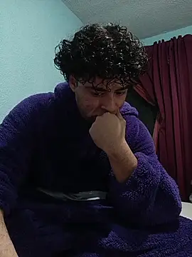 DocPepino online show from November 2025 04:23:02 AM