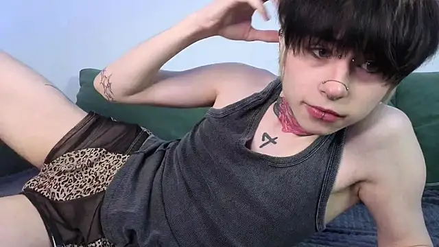 Alex Vallley online show from April 2026 10:57:02 PM