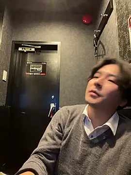 waka3232 online show from February 2026 11:05:02 AM