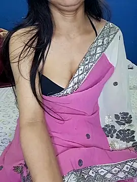 Cute-Zarina online show from November 2025 02:38:02 PM