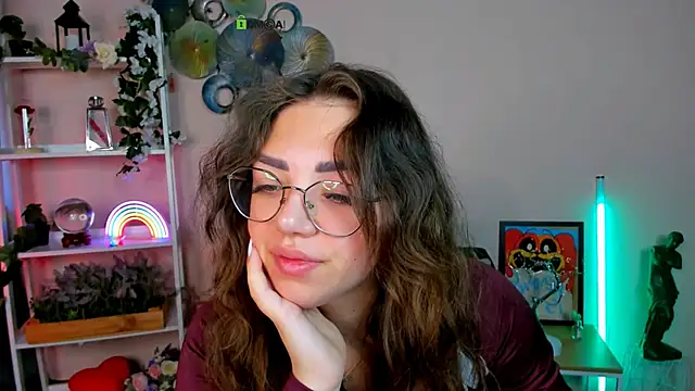 Snapshot of kiki_swan chatting on April 2026 05:55:01 AM kiki swan online show from April 2026 05:55:01 AM