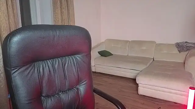 Wane Witch online show from October 2025 05:57:01 PM