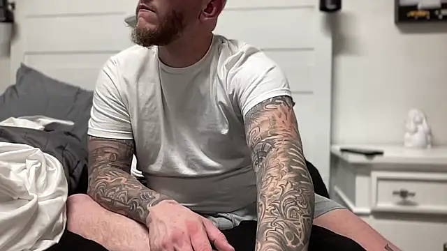 Thegreatwhitepipe online show from November 2025 01:06:02 PM