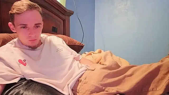 Ilovepussy1911 online show from April 2026 08:40:01 PM