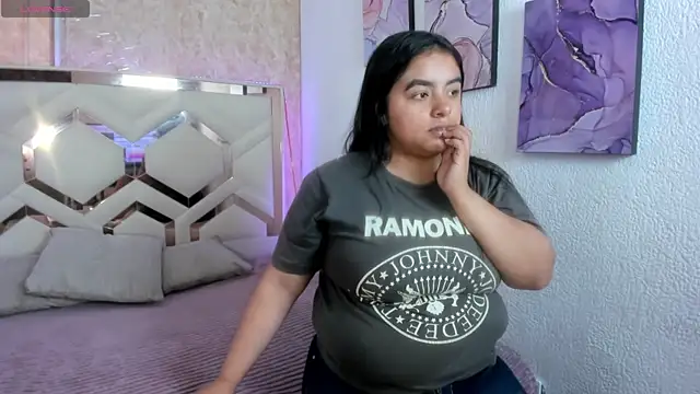 EmilyBrownn  online show from November 2025 07:03:01 PM