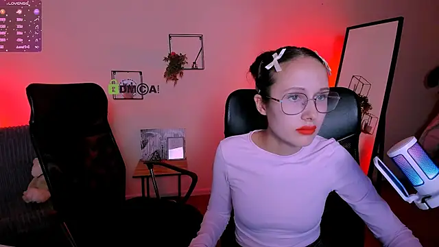 mona cloud online show from September 2025 02:05:01 AM