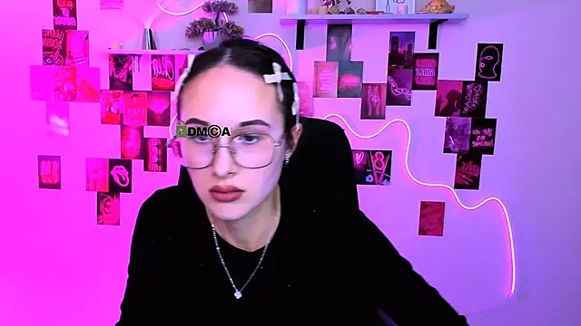 mona cloud online show from March 2026 08:15:02 PM