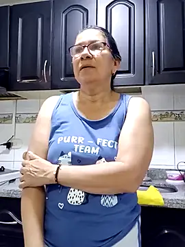 victoria wayne online show from September 2025 10:15:02 AM