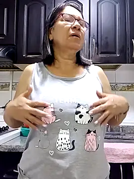 victoria wayne online show from October 2025 10:16:02 AM