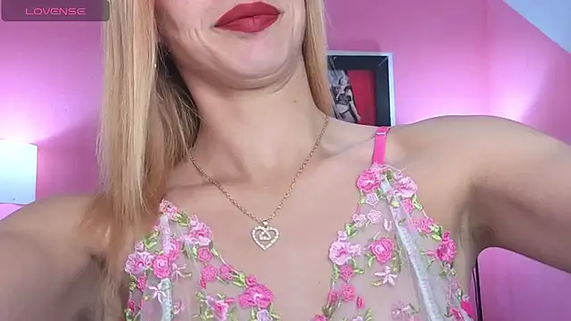 Snapshot of emma_wockll_t chatting on July 2026 01:04:01 PM emma wockll t online show from July 2026 01:04:01 PM