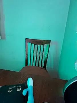 Juicy PeachLux online show from March 2025 04:56:02 PM