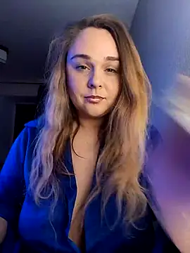 Juicy PeachLux online show from October 2025 02:20:01 PM