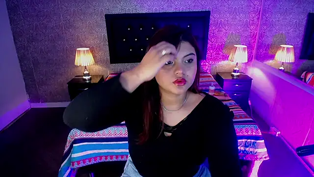 Scarlett  Johanson online show from March 2025 03:26:02 AM