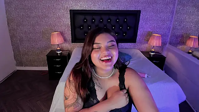 Scarlett  Johanson online show from March 2025 06:27:01 AM