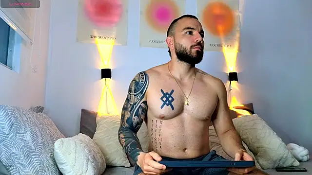 Isaac Carter online show from March 2025 10:52:01 AM