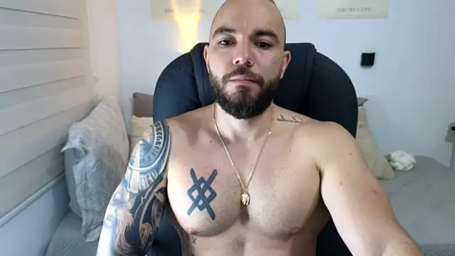 Isaac Carter online show from September 2025 11:03:01 AM