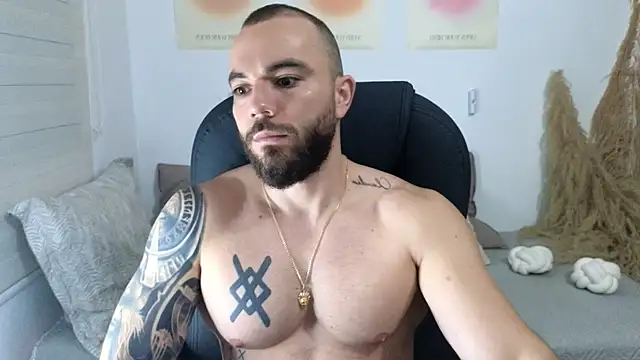 Isaac Carter online show from November 2025 11:03:01 AM