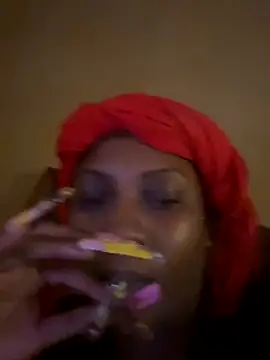 Dymmmm online show from November 2025 10:53:02 PM