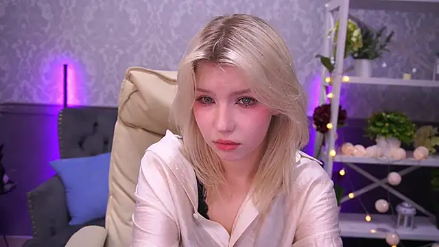 SelenaIris online show from March 2025 08:45:01 AM