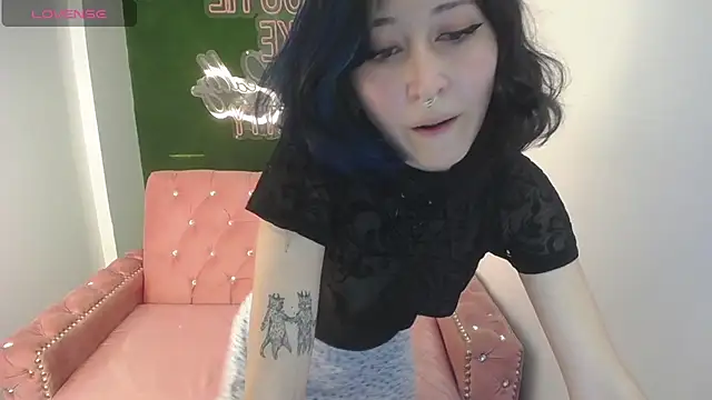 lissacatty t online show from March 2025 01:52:02 AM