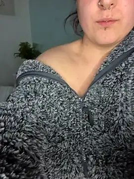 Snapshot of Saucy-Serenity chatting on March 2025 06:56:01 PM Saucy-Serenity online show from March 2025 06:56:01 PM