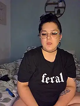 Snapshot of Saucy-Serenity chatting on September 2025 07:40:02 PM Saucy-Serenity online show from September 2025 07:40:02 PM