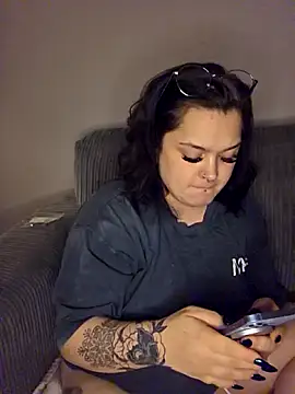 Snapshot of Saucy-Serenity chatting on November 2025 08:22:02 PM Saucy-Serenity online show from November 2025 08:22:02 PM