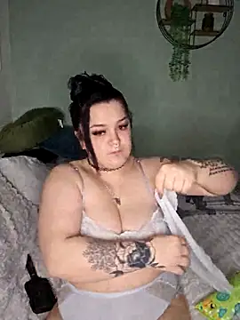 Saucy-Serenity online show from February 2026 07:47:02 PM