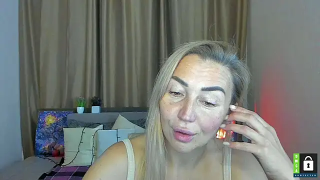 Kiss julli88I online show from November 2025 06:29:01 PM