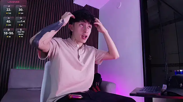 troy rouge online show from November 2025 07:12:01 PM