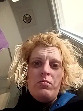 KITTYBOOBOOFUXX online show from December 2025 03:49:02 AM