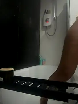 Sienna Royale online show from November 2025 06:31:02 PM