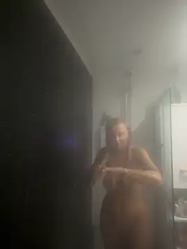 Sienna Royale online show from November 2025 05:26:01 PM