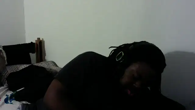Snapshot of shaniko89isscam chatting on May 2026 02:46:02 PM shaniko89isscam online show from May 2026 02:46:02 PM