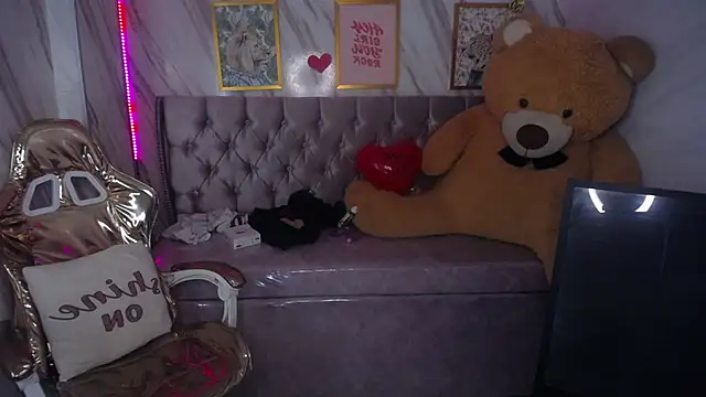  wendy b online show from March 2025 07:34:02 PM