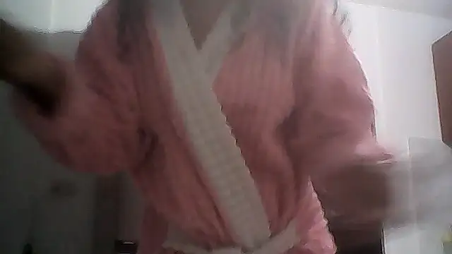 Snapshot of Paula6Colombia chatting on December 2025 04:41:01 AM Paula6Colombia online show from December 2025 04:41:01 AM